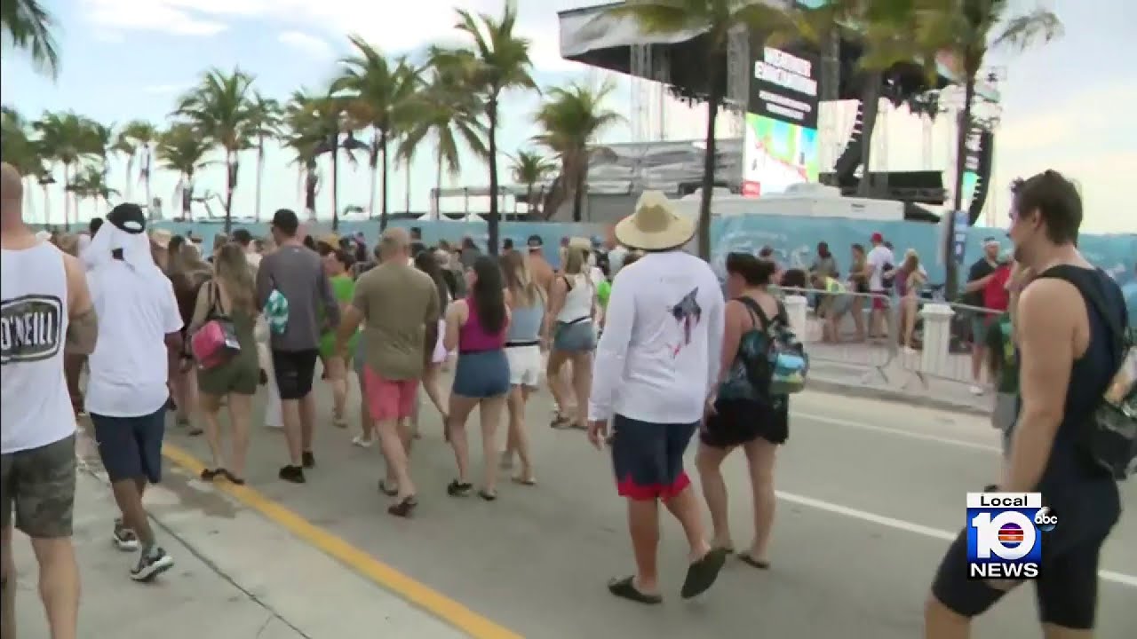 ⁣Tortuga Music Festival fans forced to evacuate after weather alert