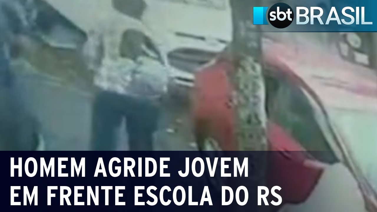Jovem é agredido em frente escola por se confundir e entrar em carro errado | SBT Brasil (30/04/22)