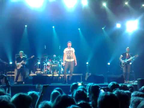 Brainstorm live in Kiev 03.06.11- Thunder without rain.mp4