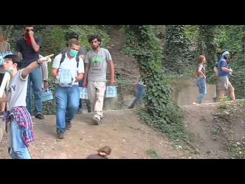 წყალი და საჭმელი მოხალისეებს