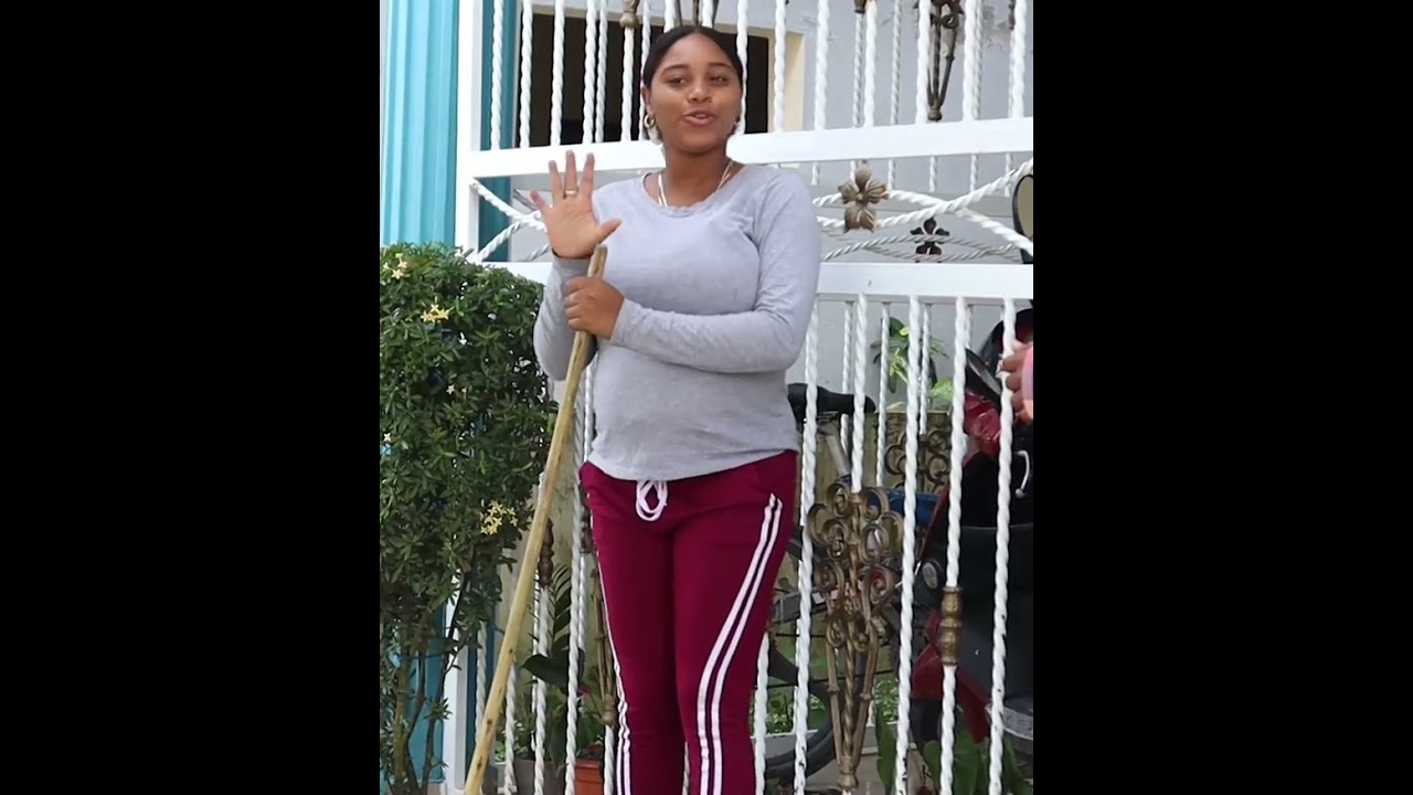 Ayudó a su marido a comprar un carro y él prefiere montar a la vecina antes que a ella