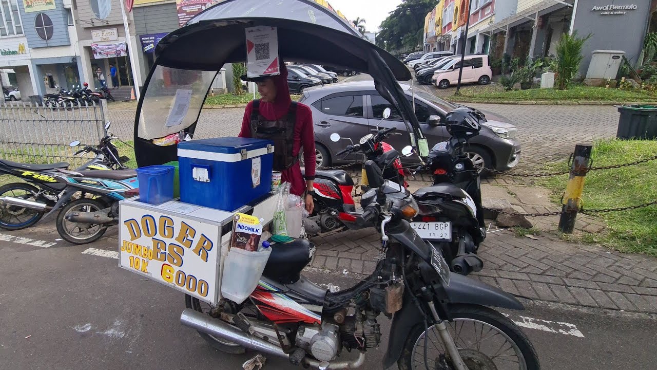 ES DOGER MOTOR !!! INDONESIAN TRADITIONAL FOOD