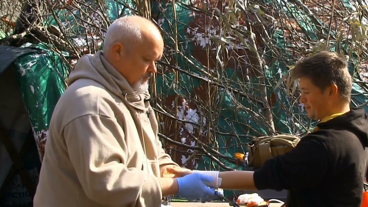 Wie versorgt man Wunden im Wald | Teil 2 mit MediUrs