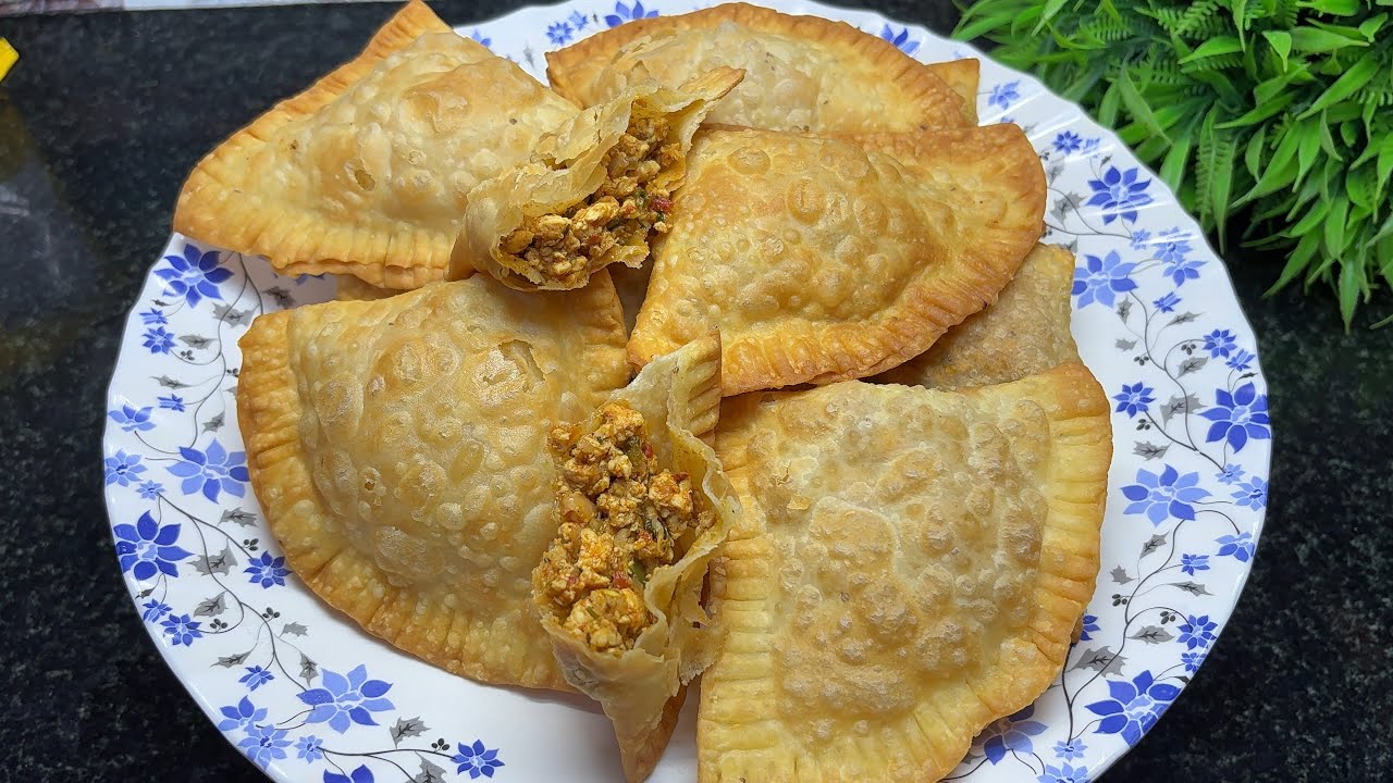 Ramzan Special Chicken Samosa Recipe | Crispy & Juicy Chicken Samosa | Easy Iftar Snack