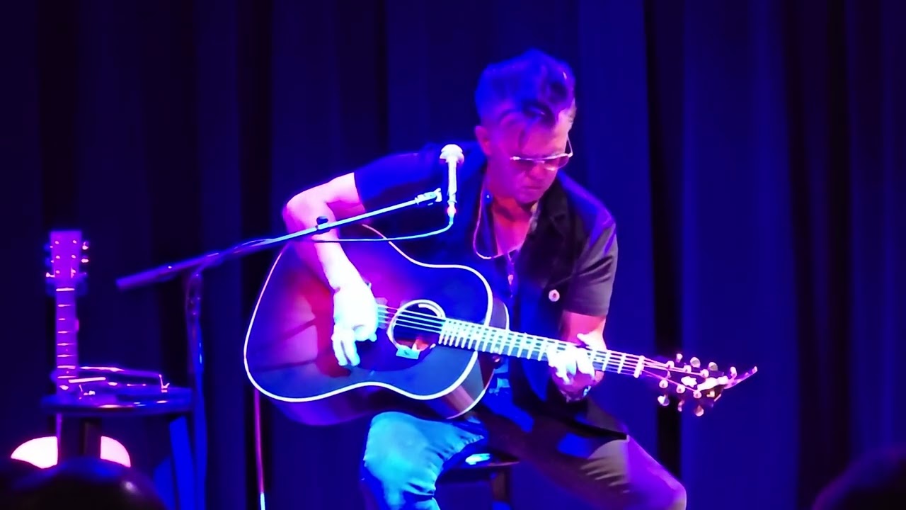 MIKE FARRIS "Magnolia" StageOne at FTC.  Fairfield, CT  11.12.25 