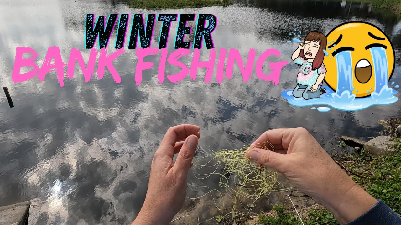 Winter Bank Fishing in a Brackish Pond! #floridabass #girlfishing #fishing
