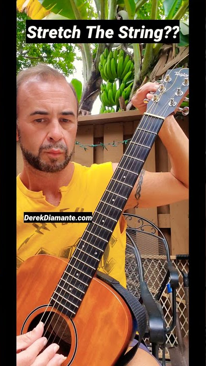 #why #stretching the #strings? #lifechanging #guitar#hacks #Shorts #DerekDiamante