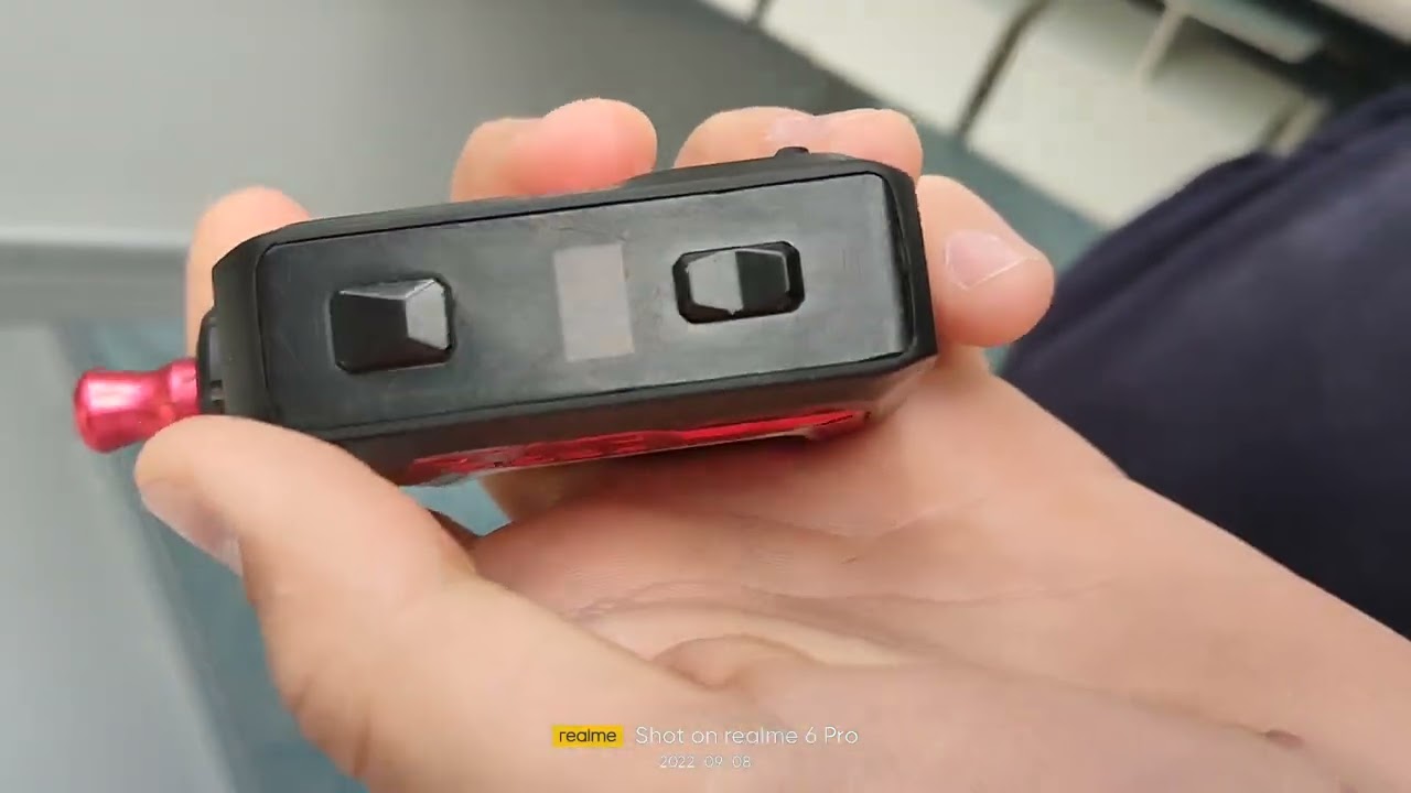 обзор на Аегис Хиро в школьном туалете