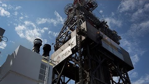 Behind the Historic U.S. Oil Supply Glut