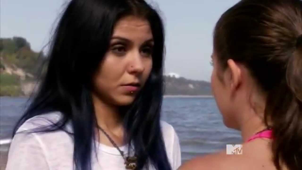 Grace Cardinal, Zoe Rivas, Gracevas, Cardivas, Zace, Degrassi, Lesbian, Les...