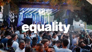 Equality Ibiza Afterparty | B4B EKG, Mike Saxi, Marko Mazag, Dave Kluka | Motel Kamenec 2022
IBIZA 2013 TICKT &. INFO: https://www.facebook.com/events/1322009645264697
►Dj EKG
https://www.facebook.com/dj.ekg
https://www.instagram.com/djekg
https://www.soundcloud.com/djekg
🎧 Follow: Marko Mazag
▹ IG: https://instagram.com/markomazag
▹ FB: https://facebook.com/DjMarkoMazag
▹ SC: https://soundcloud.com/markomazag
▹ TT: https://twitter.com/markomazag
►MIKE SAXI
https://www.facebook.com/mikesaxi
https://www.instagram.com/mike_saxi
►David Kluka
https://www.instagram.com/kluka.dave
https://www.facebook.com/kluka.dave
►Video by
https://www.facebook.com/CesarProductionOfficial
►MELODY Records - Active Melody
https://instagram.com/melody.records
https://www.facebook.com/MELODYrecFB
https://soundcloud.com/melodyrec
https://twitter.com/MELODYrec
►MELODY Underground Channel https://bit.ly/MELODYunderground
►MELODY Sound Channel https://bit.ly/MELODYsound
►The music and sometimes a background in the this video are not free to use at it is only for promotion.If youd like to use the music in this video, please contact the artist.
►If you need song removed from our channel or you have any problem with video please e-mail us.
►WARNING: Some videos may cause people with photosensitive epilepsy to convulse in seizures. Viewer discretion is advised.
#MELODYrecords #Equality #MotelKamenec Equality Ibiza Afterparty | B4B EKG, Mike Saxi, Marko Mazag, Dave Kluka | Motel Kamenec 2022