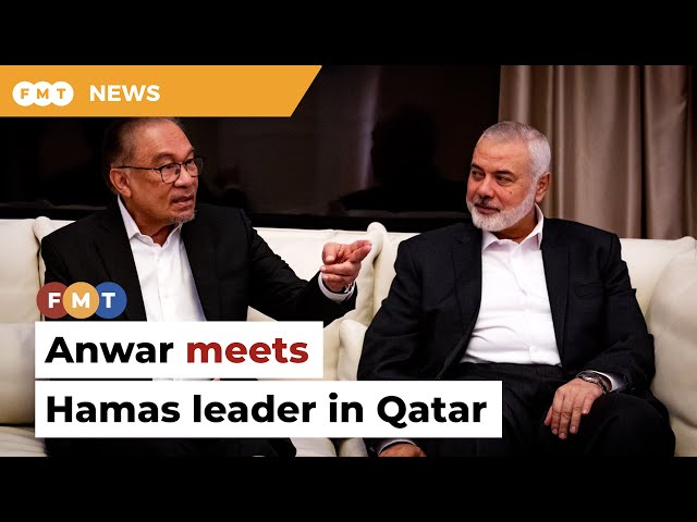 Anwar meets Hamas leader in Qatar class=