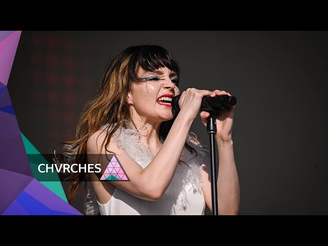 CHVRCHES - Asking For A Friend (Glastonbury 2023) class=