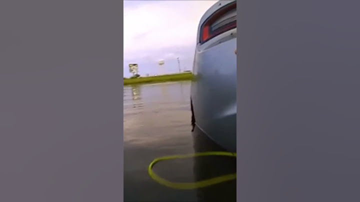 Heroic boy and Texas cop save trapped mom after she had a seizure behind the wheel