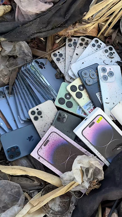 Wow… Found Many iPhones in the trash
