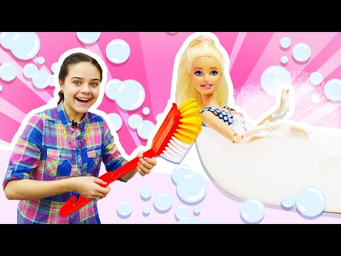 Кукла Барби принимает ванну! Игры для девочек в Салоне красоты. СПА для Барби