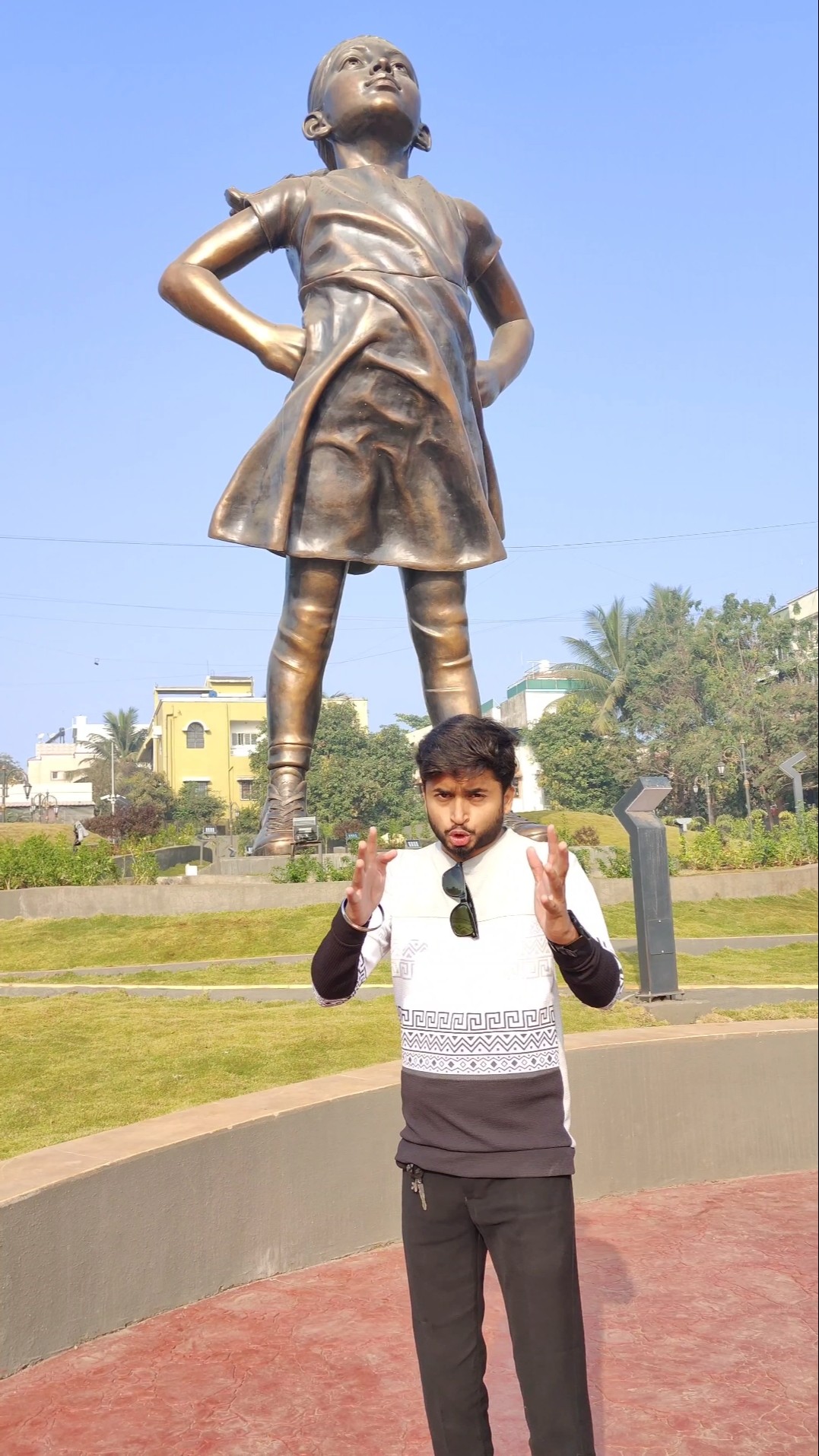 Garena Free Fire And Chotu Biggest Girl Statue ?? #shorts#freefireshorts