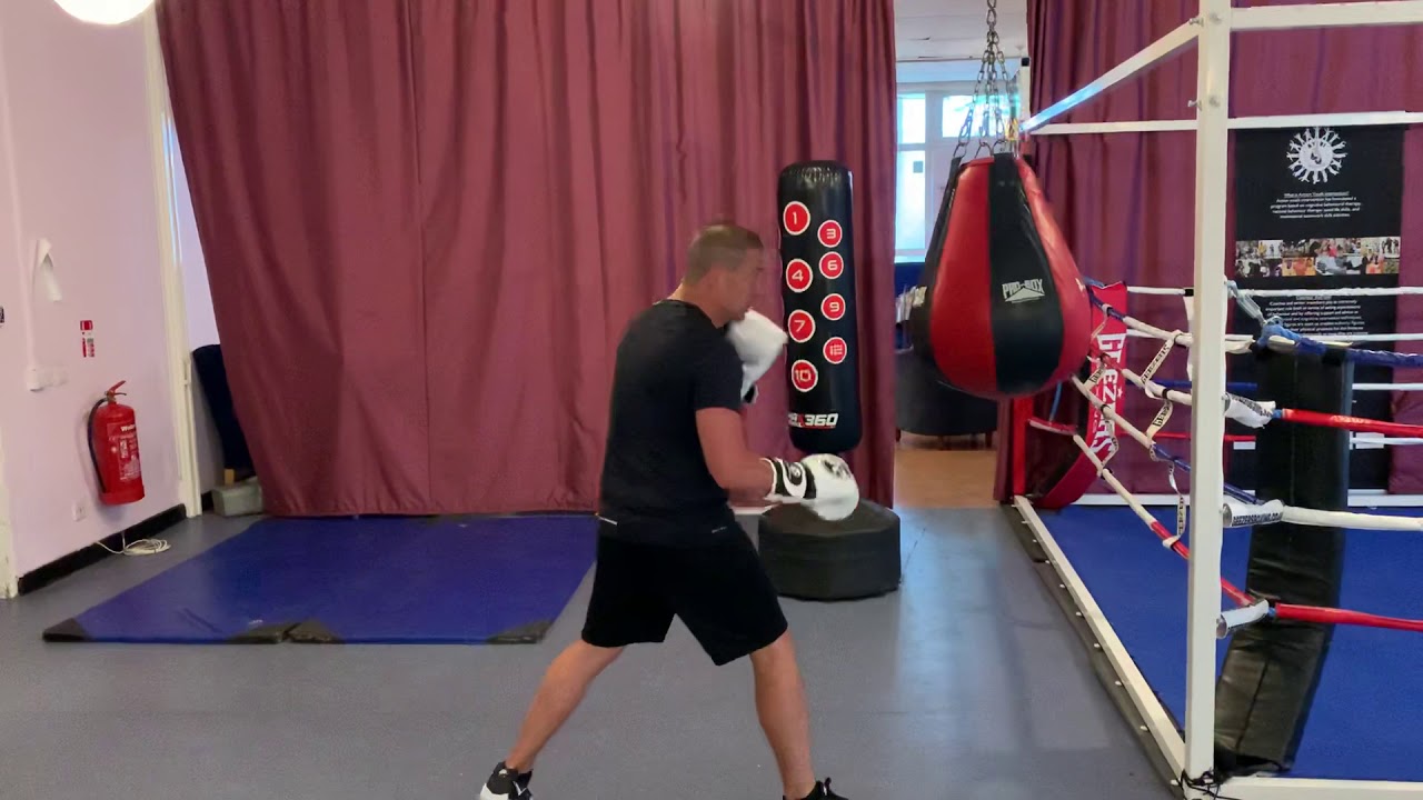Boxing techniques finding our range YouTube