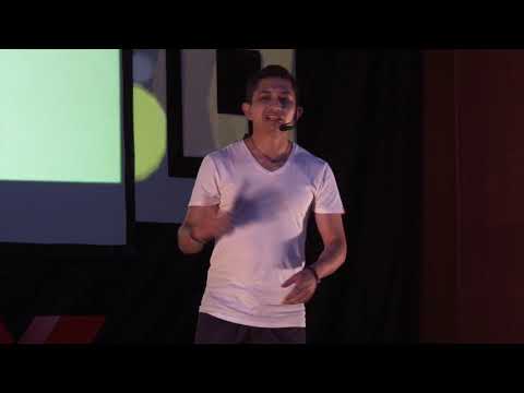Fuera de lugar | Miguel Carpio | TEDxUMSA