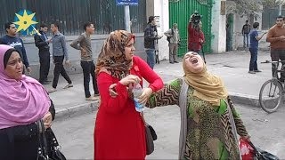 بالفيديو بكاء هيستيرى لسيدة شاهدة عيان علي تفجير جامعة القاهرة