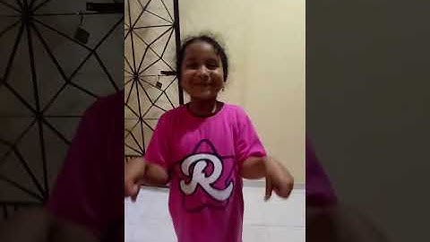 O desafio da minha amiga para imitar a pose do PlayKids*parte 4*ela ganhou um carro para ela entrar