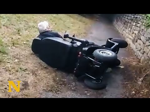 Not A Single Person Stopped To Help This Poor Elderly Man - Until A Kindhearted Cyclist Arrived