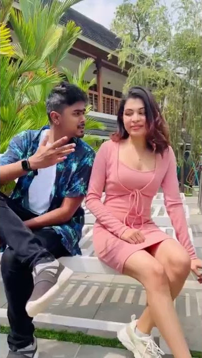 Diya Krishna Instagram Reel with Vaishnav Harichandran // Ozy Talkies / Mallu Reels Malayalam #reels