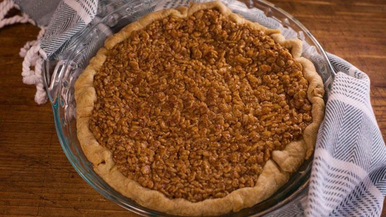 Grant’s Nut-Free Pecan Pie | Rachael Ray Show