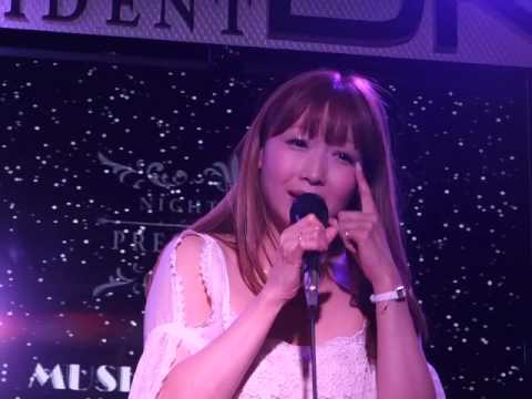 天由実(あーみたん)「白いパラソル」(松田聖子)、DK、１５.０７.２６