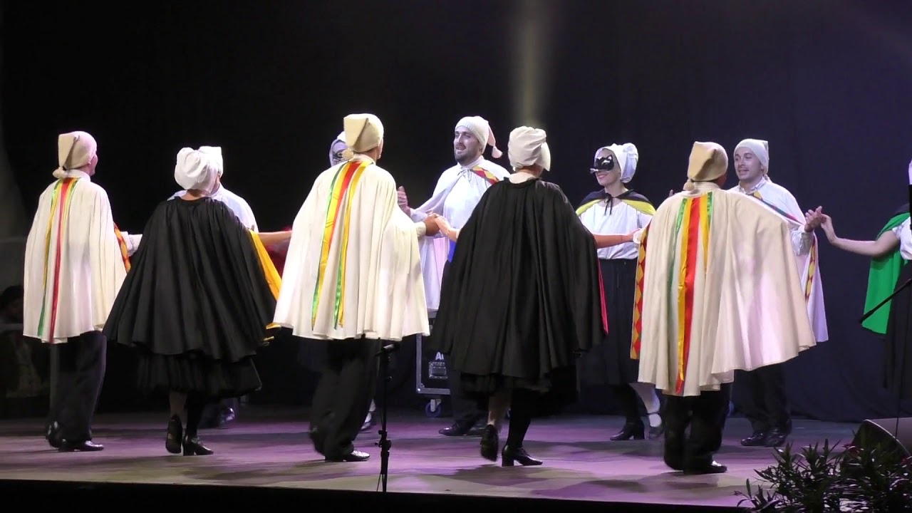 Festival de Confolens 2017 - Extrait du groupe Lo Gerbo Baudo