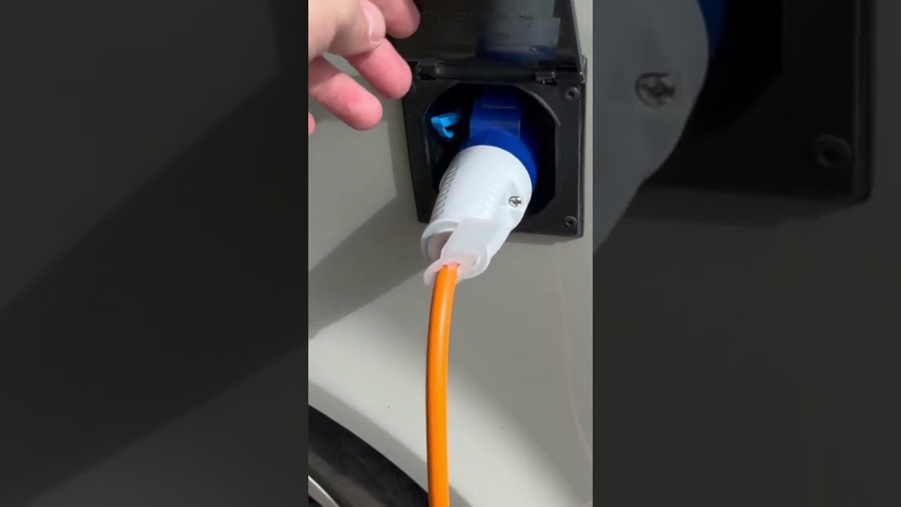 Campervan VW California Electricity hook up - see full video/sub 