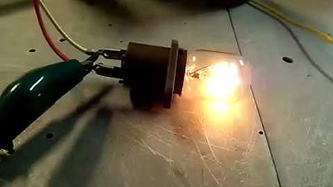 High voltage pulse generator circuit