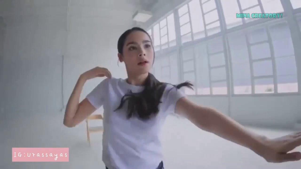 YAYA Uniqlo Dancing Jeans  🐰