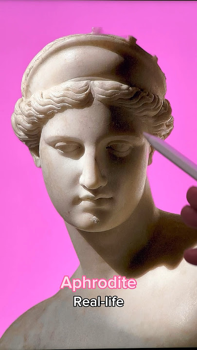 What does Aphrodite look like in real life!