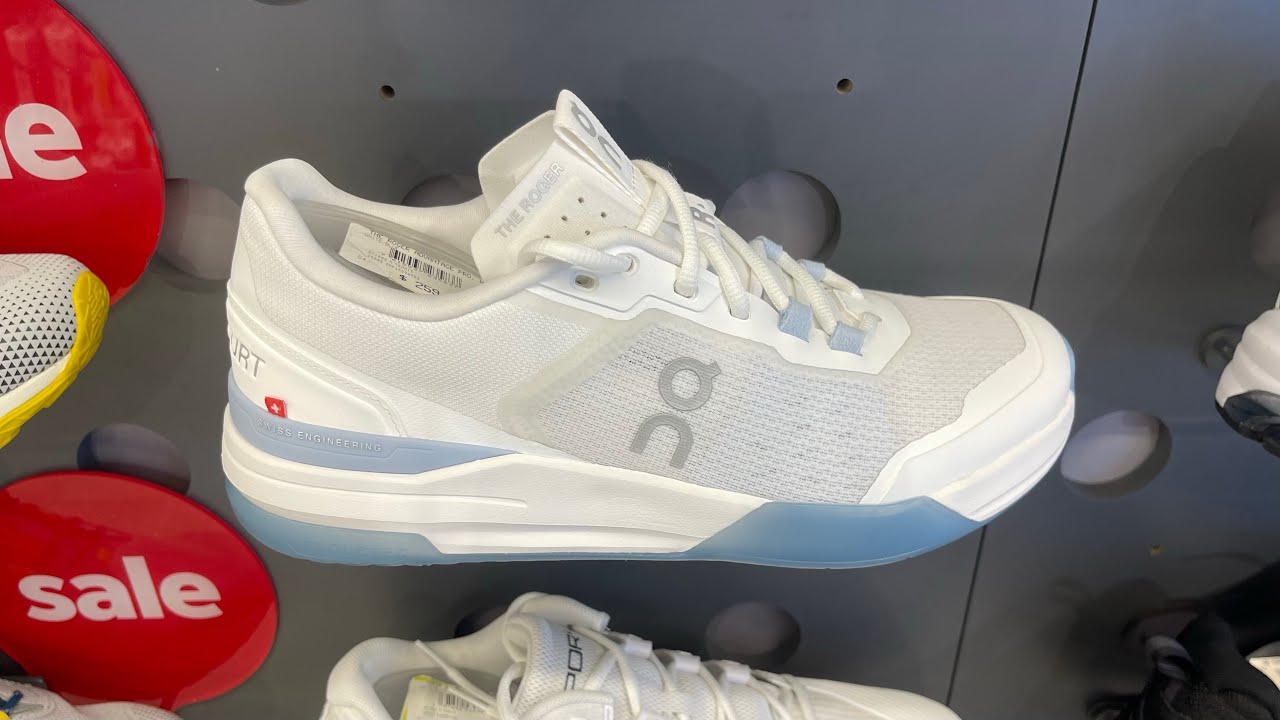 ON The Roger Advantage Pro (White/ Chambray) - Style Code