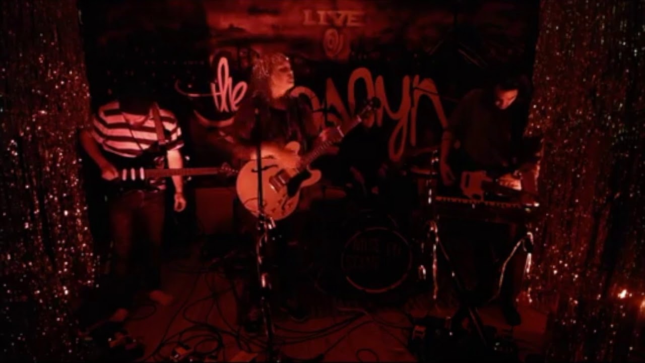 Mise en Scene Full Set Live at The Roslyn (S1, E13)