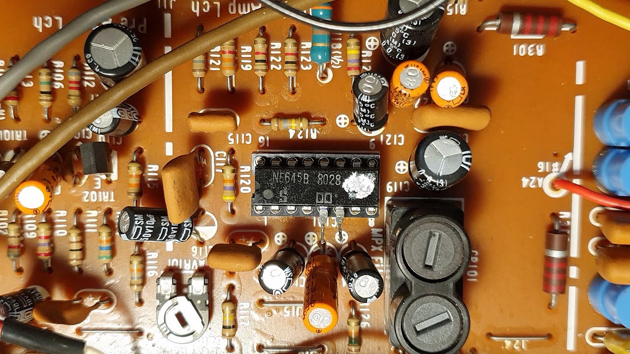 Nordmende CD 1000 cassette deck Dolby IC bypass experiment - YouTube