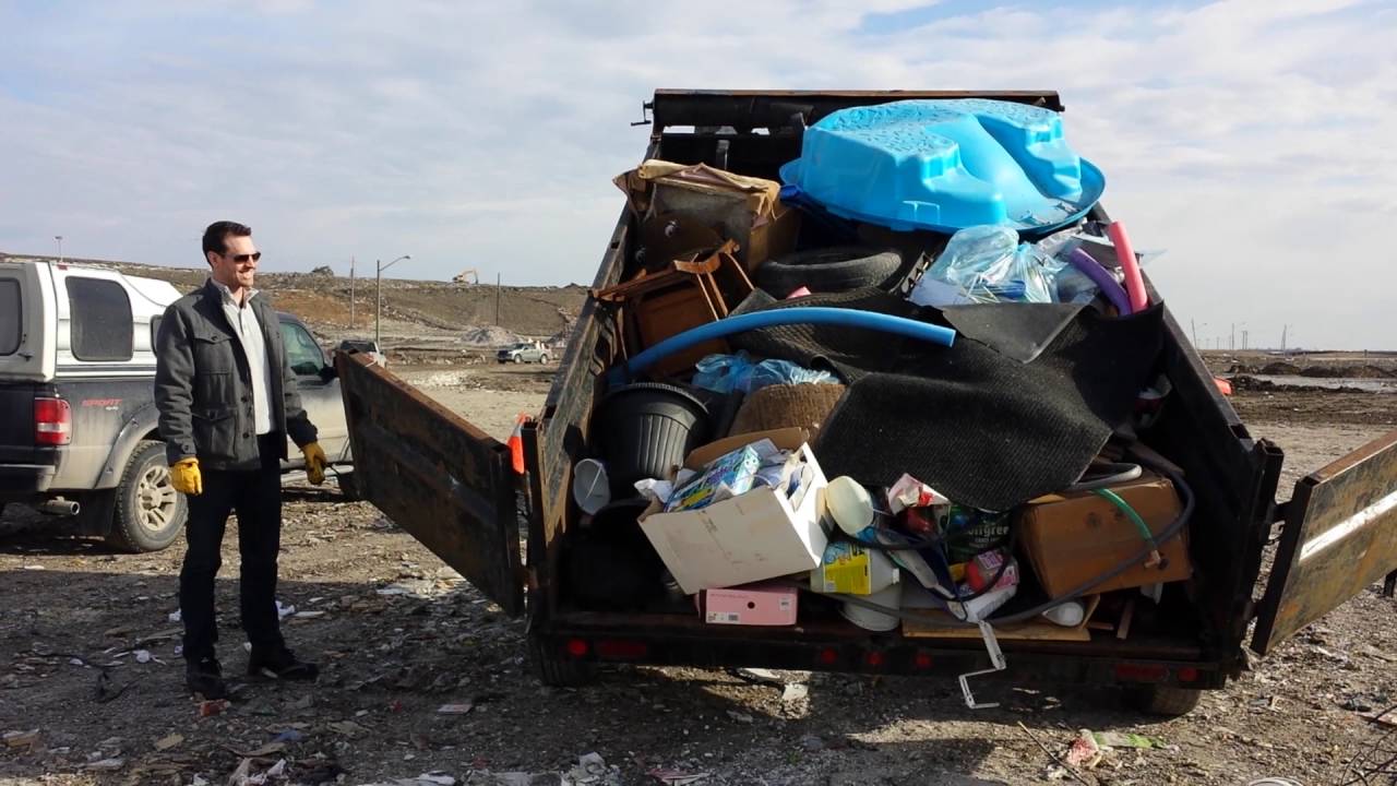 Trash Bandicoot Junk Removal dumping at Brady Landfill Winnipeg YouTube