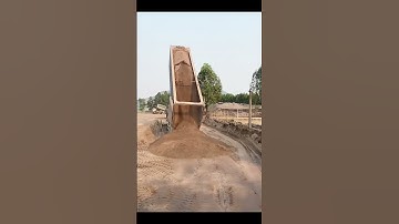 Xe ben kéo công nóng chở cát  #sinotruk #car #faw #howo #komatsu #truck #xcmg #dongfeng