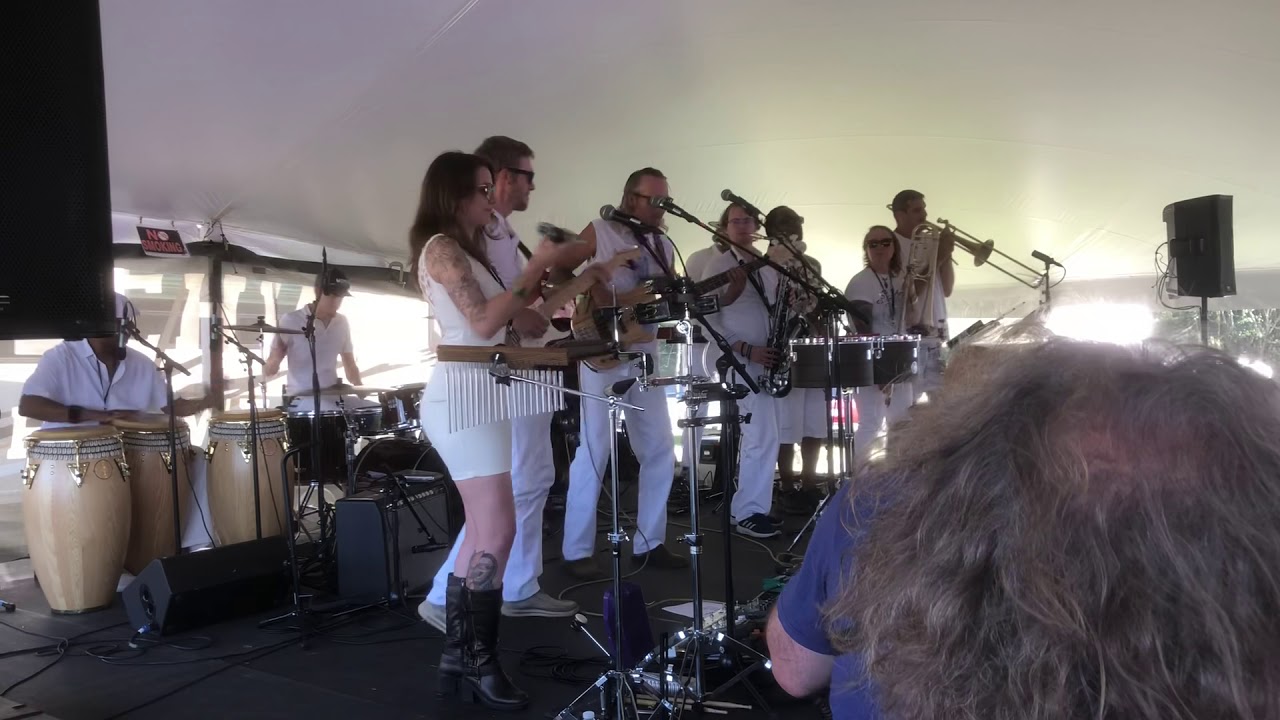 Music Road Co.- Horas