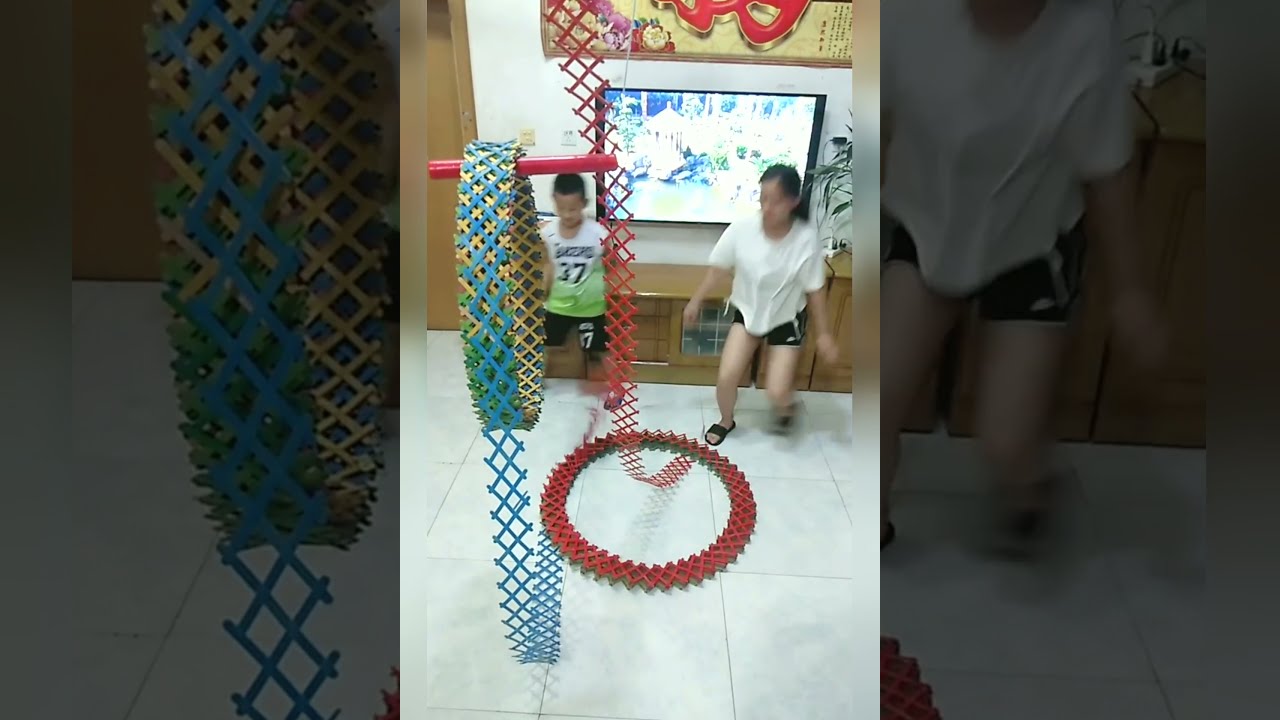 INSANE Domino Tricks! (Hevesh5 & MillionenDollarBoy)