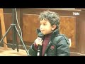 الطفل السيناوي الذي أبهر الحضور بـ قصيدة عن الشهداء خلال احتفالية عيد الشرطة الـ 70 بالمحافظة