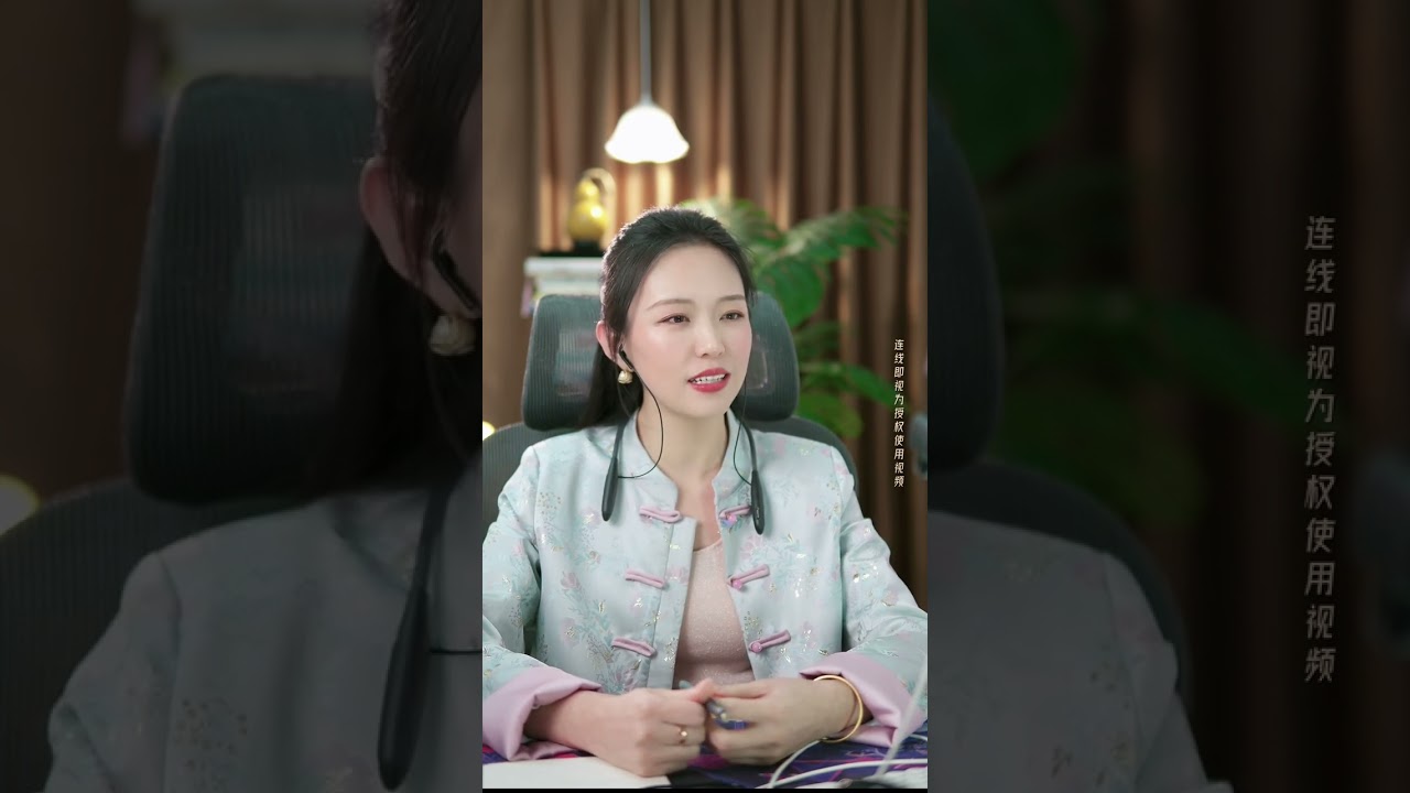 现实版“情感勒索”：26岁谈个恋爱要死要活？因为太痛苦所以不敢分手？揭秘那些打着“真爱”旗号、实则在自我消耗的病态迷恋。大姐：我这辈子认定他了！主持人硬核回怼：结了婚都能离，你在这儿认定谁呢？