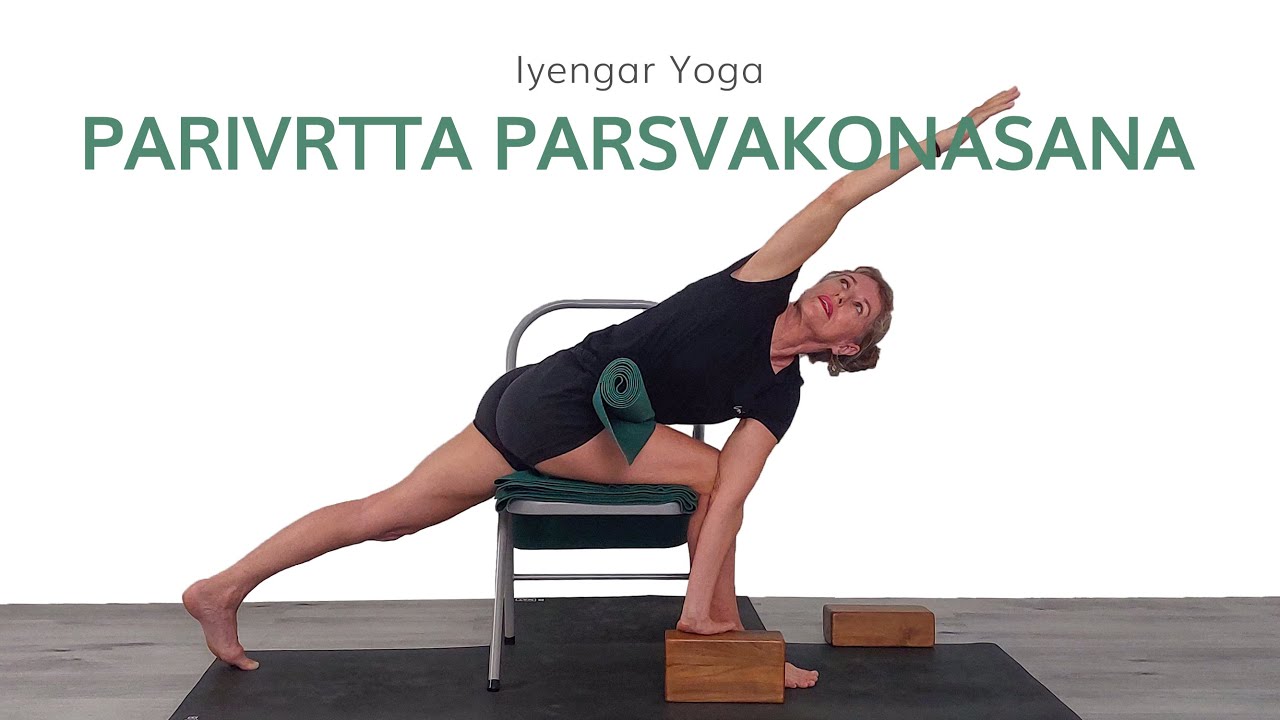 Вариации Парвритты со стулом — средний уровень — йога Айенгара