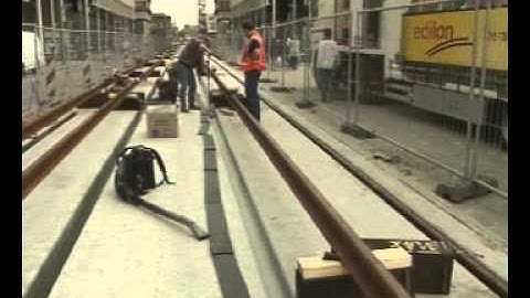 edilon)(sedra Corkelast ERS (Embedded Rail System) for HTM The Hague - Slipform Paver