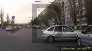 Side crash crash test Lada car accident Resimi