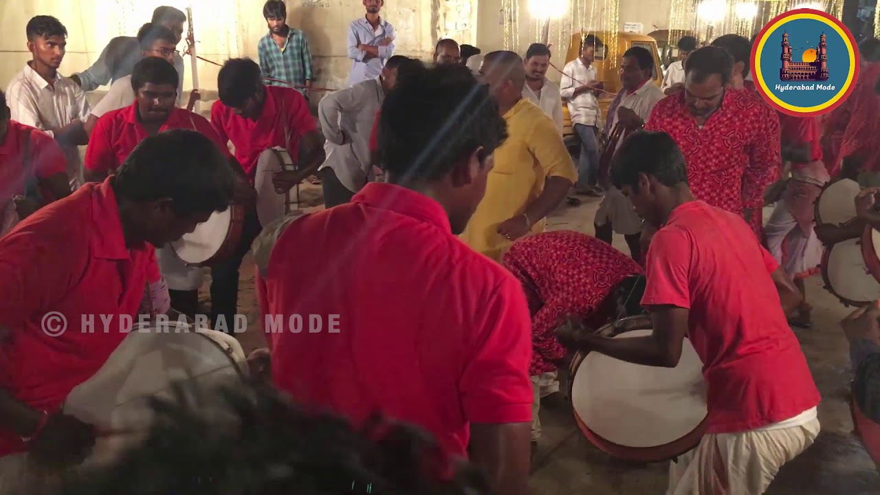 Teenmaar Dance  Ganesh nimajjanam dance on Dappulu Band at Ganesh Visarjan 2019 in Hyderabad