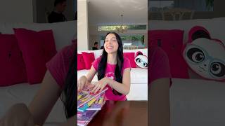 Como A Luluca Divide Seu Material Escolar