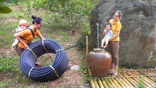 Use PVC pipes to carry clean water for daily use / The joy of a 17 year old mother and child