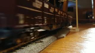 HO Train Spotting: HO Kato EF65-2000 w/ Freight